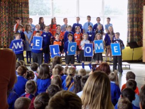 P6 performed the Welcome Poem they wrote especially for the visitors.